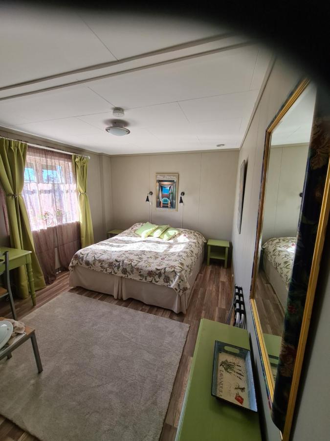 Skogsbrynet B&B, Bredsjö Nya Herrgård Hällefors Eksteriør bilde