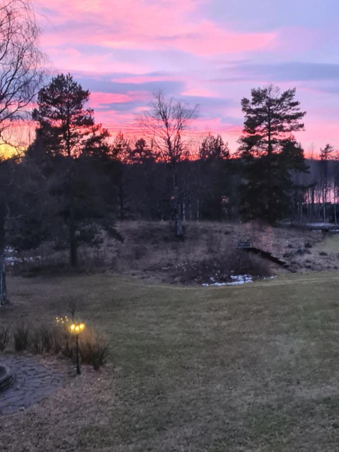 Skogsbrynet B&B, Bredsjö Nya Herrgård Hällefors Eksteriør bilde
