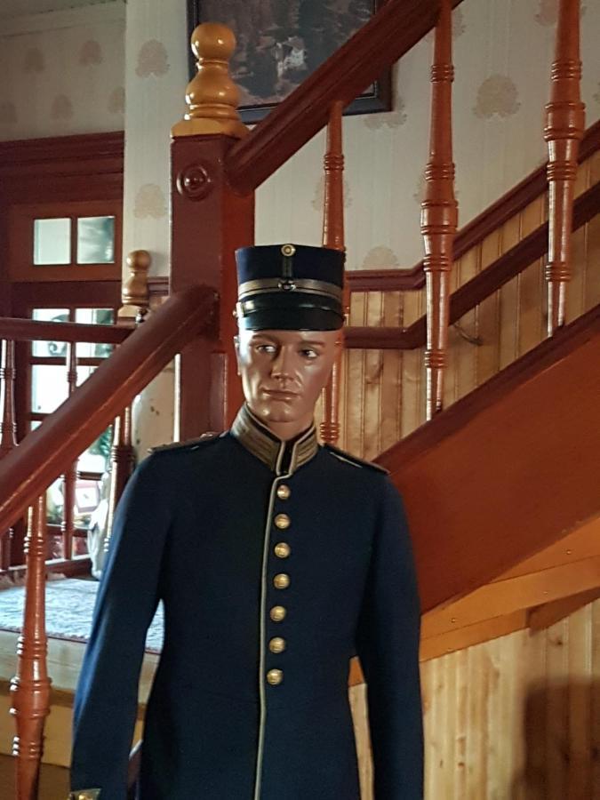 Skogsbrynet B&B, Bredsjö Nya Herrgård Hällefors Eksteriør bilde